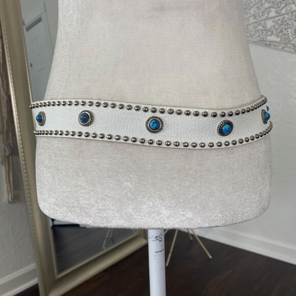 Cache Early 2000's White Leather Turquoise Blue Studded Western Belt M - Picture 6 of 7